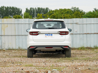 Geely Jiaji Platinum Deluxe 1.5TD PHEV