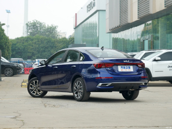 Kia K3 Fashion 1.5L CVT