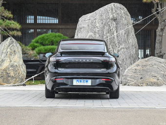 Luxeed R7 Ultra AWD