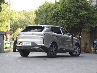 Lynk & Co 08 EM-P 2025 Model 245km Ultra-Long Range Pro