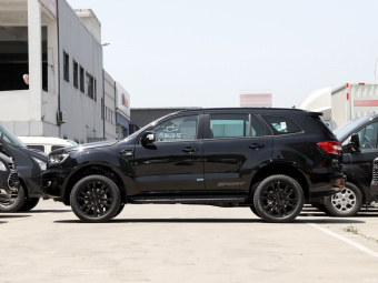 Ford Everest Titanium Sport 2.3T AWD 5 Seats