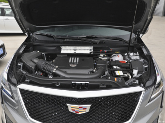 Cadillac XT5 Luxury 2.0T