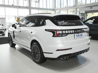 Lynk & Co 09 2026 2.0T AWD Explorer Ultra