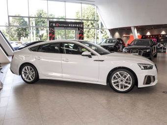 Audi A5 Sportback 2024 40 TFSI Fashion Dynamic Edition