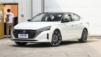 Nissan Altima Premium 2.0T XV