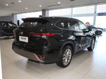 Toyota Highlander Hybrid 2024 2.5L Intelligent Electric Hybrid Dual-Motor Two-Wheel Drive Premium Edition 7-Seater