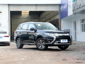 Mitsubishi Outlander Enjoy 2.0L 7 Seat