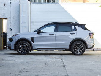 Lynk & Co 01 PHEV Dawn 1.5TD EM-P