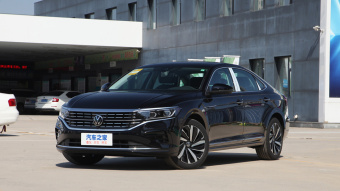 VW Passat Premium 330TSI