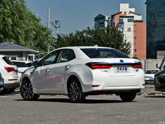 Toyota Corolla PHEV Pioneer 1.8L E-CVT