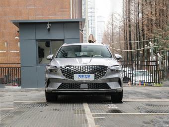 Genesis Electrified GV70 Flagship AWD