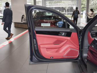 Porsche Panamera 4 Executive