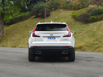 Cadillac XT4 Fashion 28T
