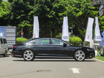 Audi A8L Selection 50 TFSI Quattro
