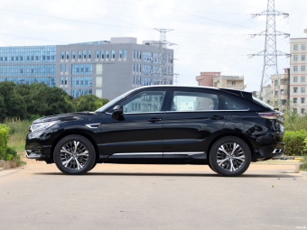 Honda UR-V Elegant 370TURBO