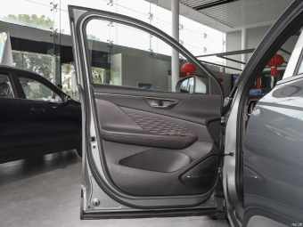 Beijing X6 Platinum 1.5T DCT