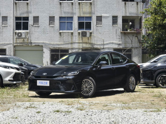 Toyota Camry 2027 2.0 GVP Luxury Edition