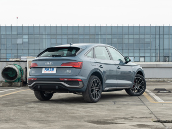 Audi Q5L Sportback RS Style 40 TFSI