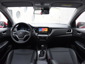 Hyundai Verna Elite TOP 1.4L CVT
