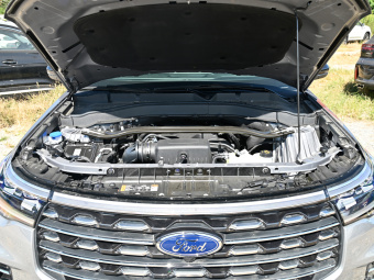Ford Explorer Titanium EcoBoost 285 6 Seat