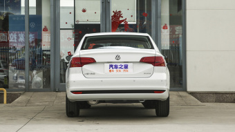 VW Bora Classic Fashion 1.5L MT