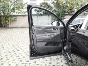 Hyundai Santa Fe Premium LUX 4WD HTRAC 380TGDi AT