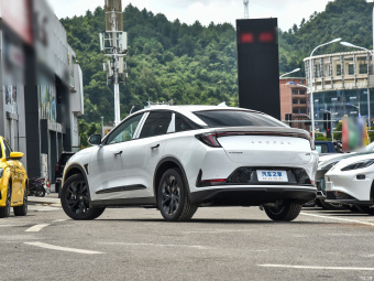 Arcfox α-S 525 Forest 175kW