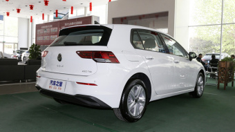 VW Golf  200TSI DSG