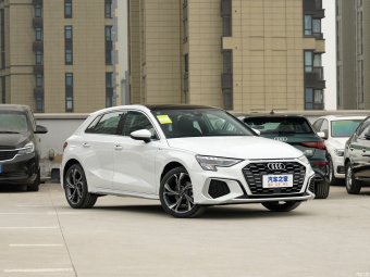Audi A3 Sportback Dynamic Luxury 35 TFSI