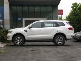 Ford Everest Luxury 2.3T AWD 5 Seats