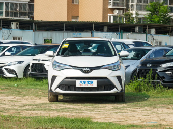 Toyota C-HR Leading 2.0L