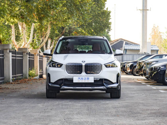 BMW iX1 2025 xDrive30L X Design