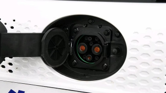 BYD E1