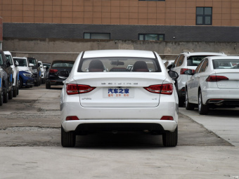 Beijing U5 Premium 1.5L 5MT