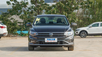 VW Bora Zhixing 200TSI DSG