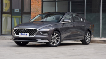 Hyundai Mistra Flagship TOP 270TGDi DCT