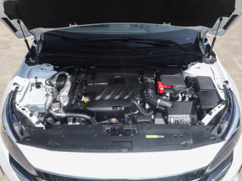 Nissan Altima Entry 2.0T XL