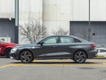 Audi A3L Limousine Dynamic Fashion 35 TFSI