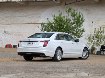 Cadillac CT6 Luxury 28T