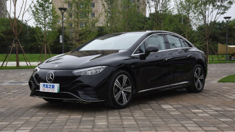 Mercedes-Benz EQE 350 Deluxe Edition