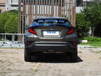 Toyota IZOA Hybrid Yixuan 2.0L