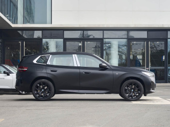 BMW X3 2026 xDrive30L Year of Horse Edition