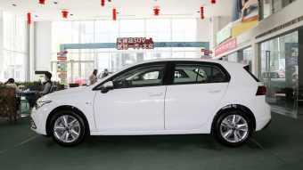 VW Golf  200TSI DSG