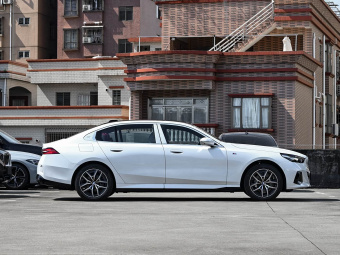 BMW i5 2026 eDrive 40L M Sport