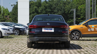 VW Passat Business 280TSI