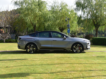 Ford Mondeo Ultimate EcoBoost 245