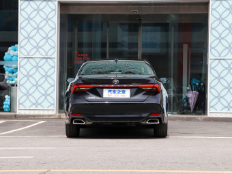 Toyota Avalon Progressive 2.0L