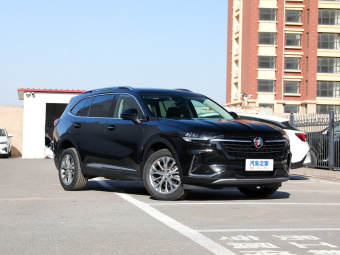 Buick Envision Plus Luxury 652T AWD