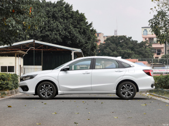 Honda Envix Pure Smooth Hybrid 1.5L