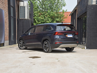 Hyundai Custo Flagship TOP 380TGDi AT